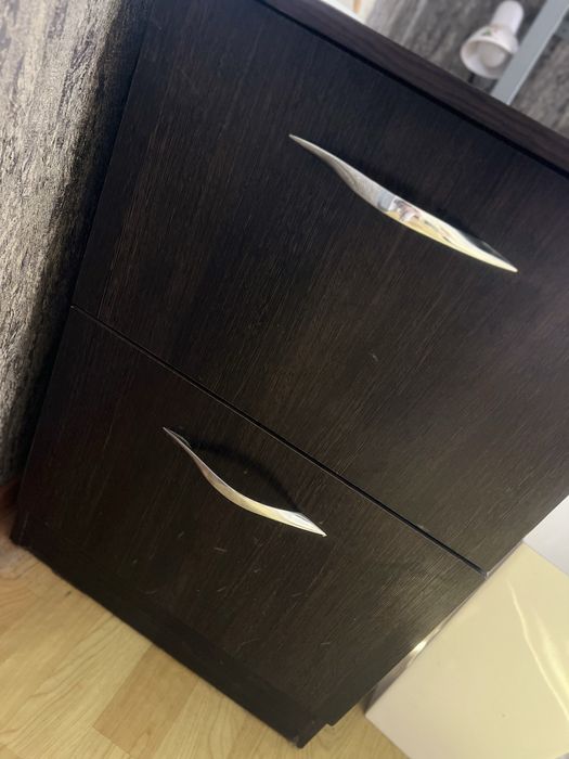 Продам письменный стол