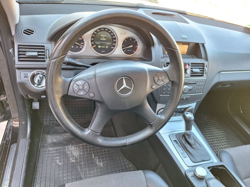 Мерцедес C320 Avantgard
