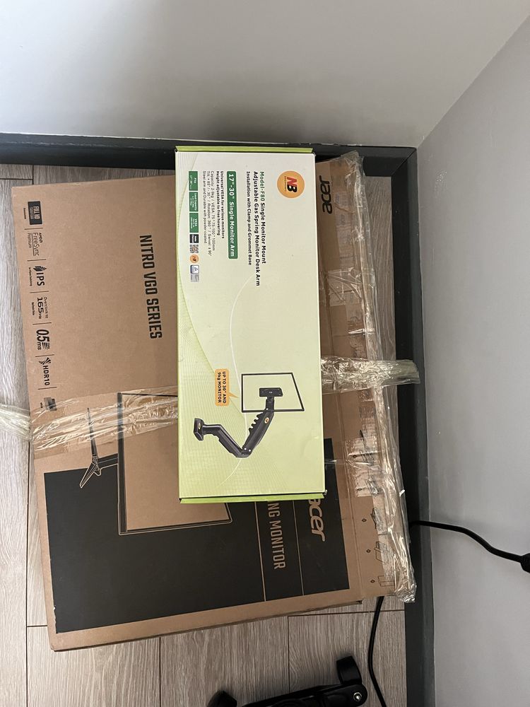 Монитор Acer 165 hz 0.5 ms + Кронштейн NB F80