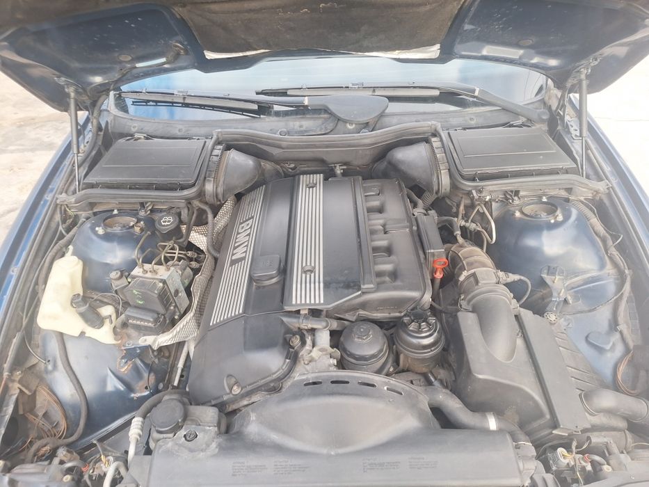 Bmw e39 530iA на части