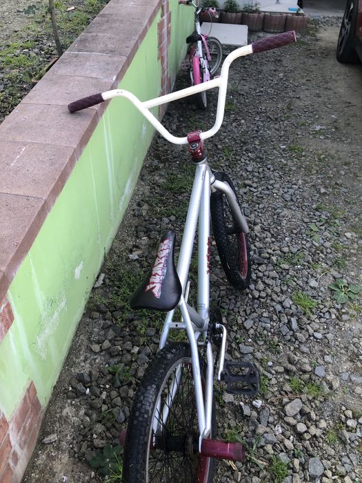Bicicleta BMX de vânzare