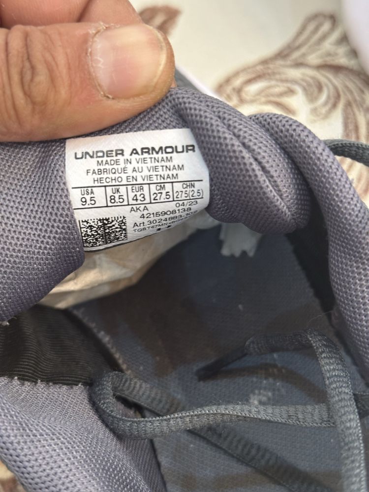 Мъжки оригинални маратонки UNDER ARMOUR
