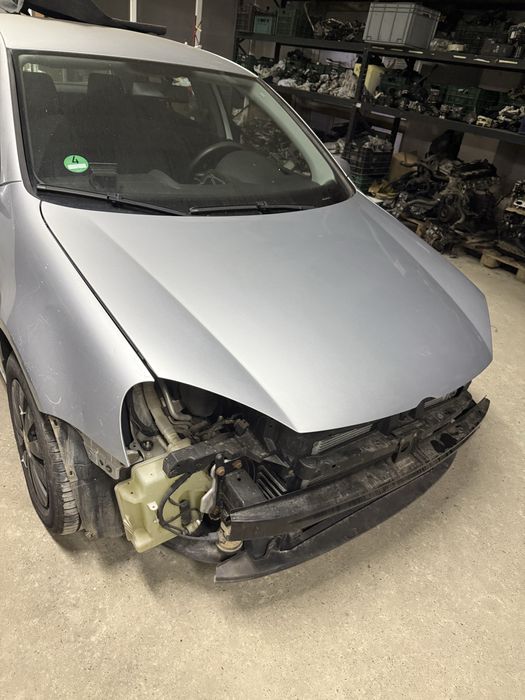 Capota fata Golf 5 hatchback scurt gri argintiu LA7W lac sarit