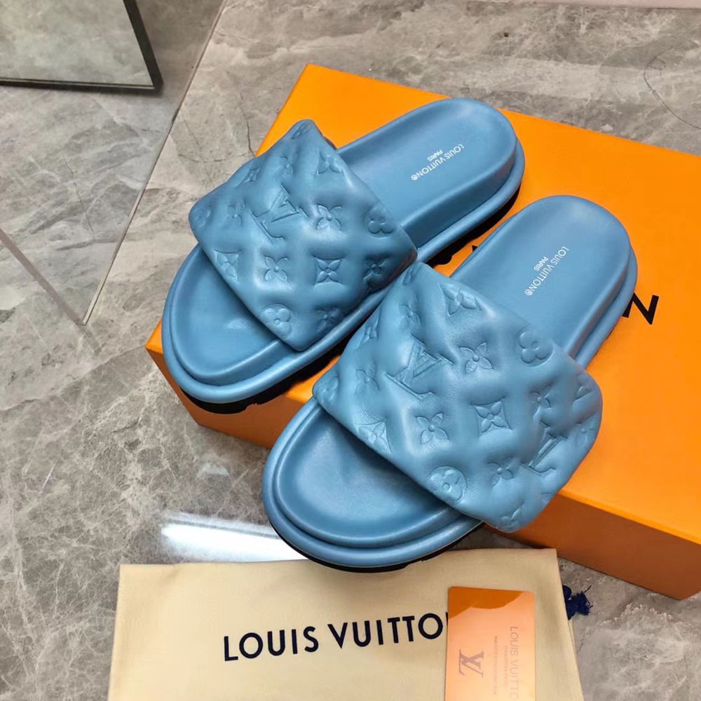 Vand slapi Louis Vuitton cu cutie