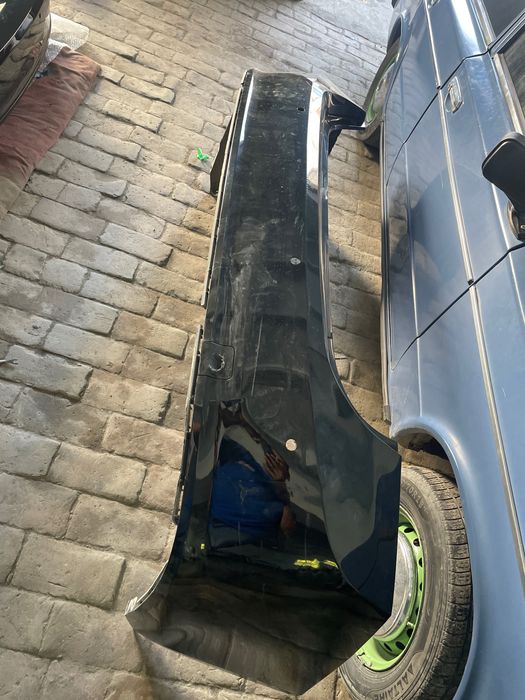 Malibu2 orqa bamper sotiladi holati orta shoaklofka yemagan