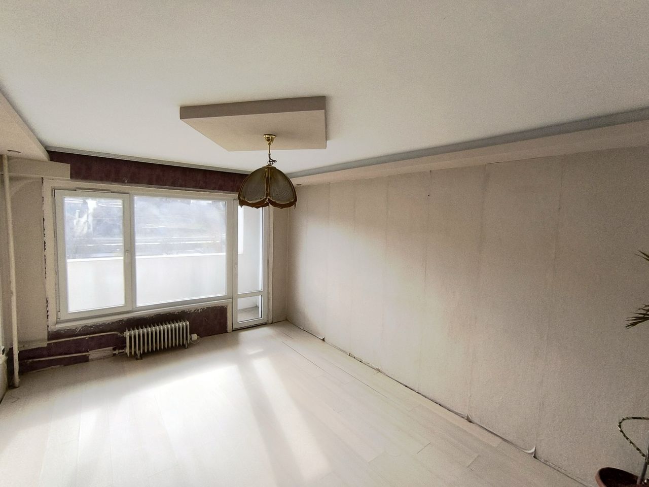 Продава се Тристаен апартамент в Русе, Родина 2 - 80 кв.м за 1161 €/кв.м - Снимка #1