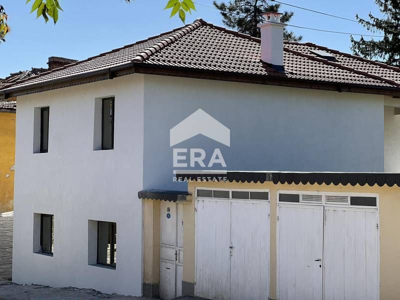 Продава се Къща в Хасково, Любен Каравелов - 215 кв.м за 617 €/кв.м - Снимка #4