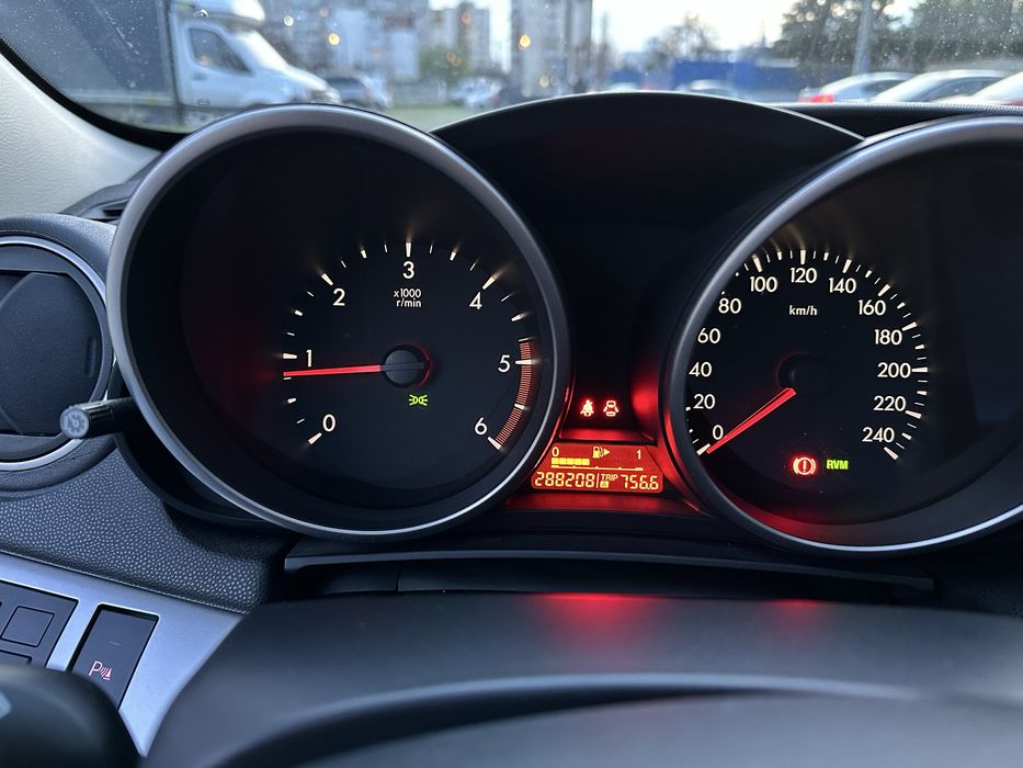 Mazda 3, 1.6 bl , motorina, 2009 consum 4,5l/100km