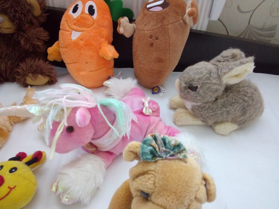Плюшени играчки.