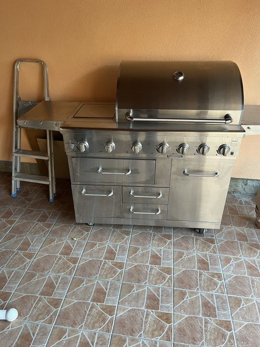 Газово барбекю като ново