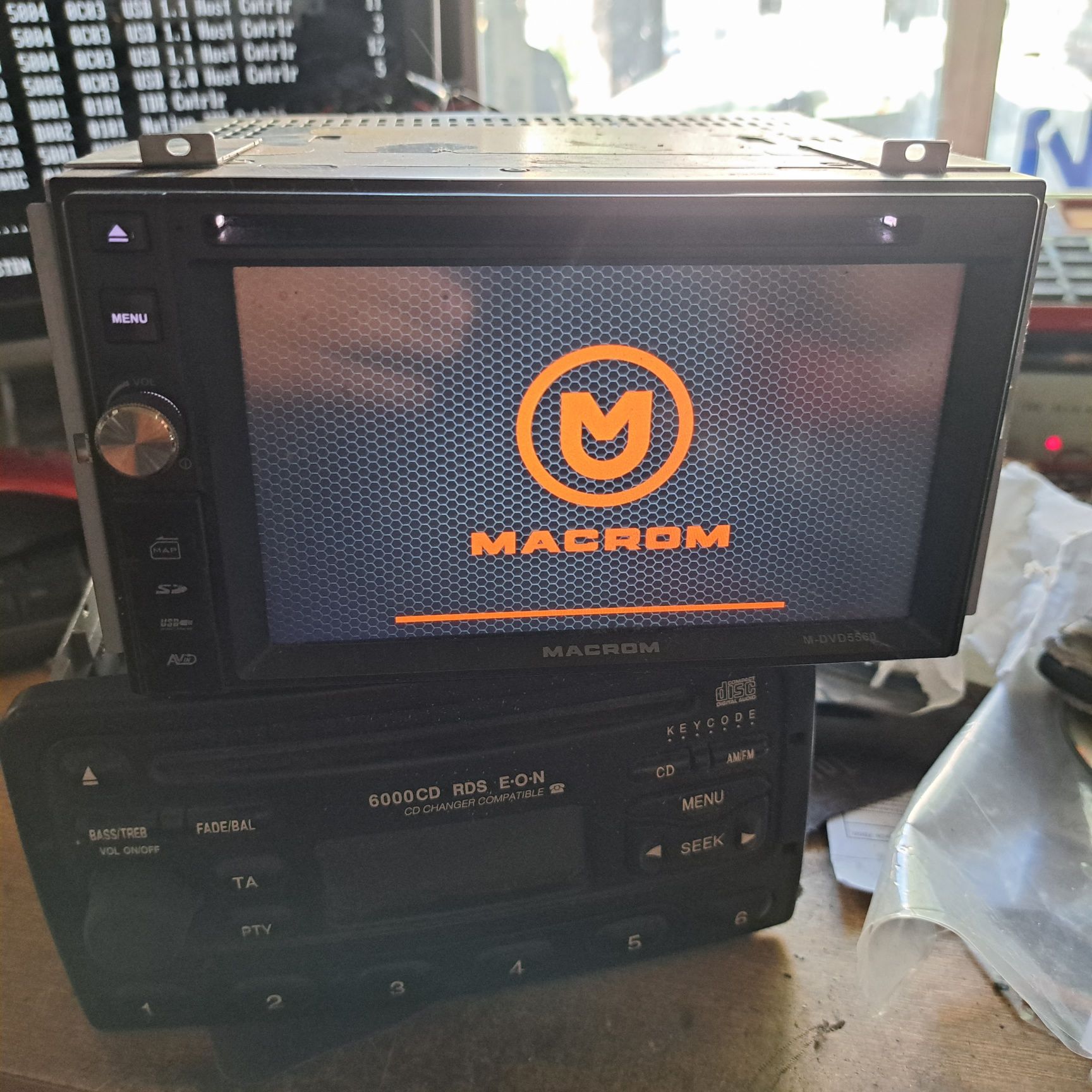Радио  Macrom M DVD 5560 Cd. BT UsbAux. Bluetooth.Navigacia