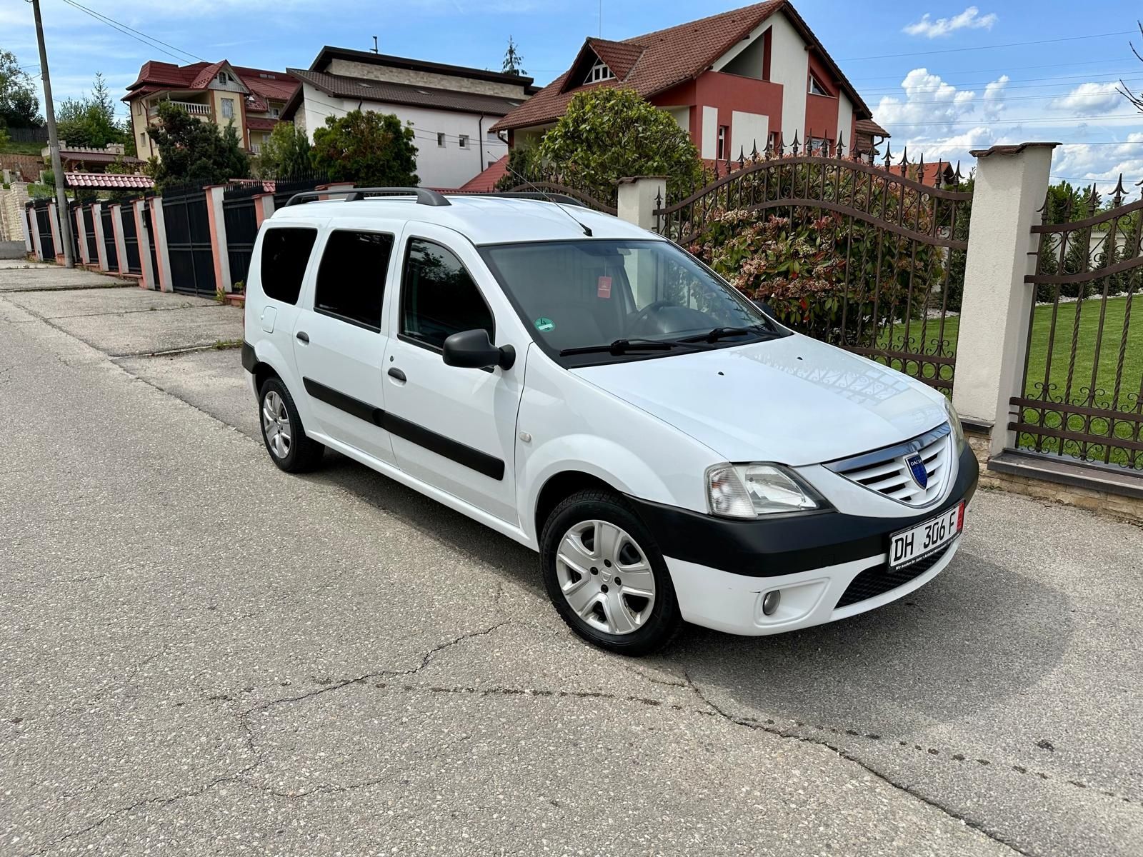 Dacia Logan MCV - 1.6 BENZINA - LAUREATE