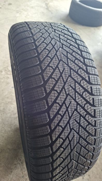 1buc 2024 235 55 R17 Pirelli iarna M+S cauciuc anvelopa ms 17