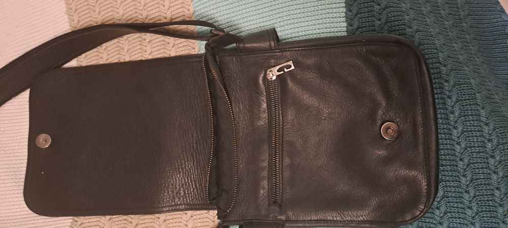 Мъжка чанта от естествена кожа-нова