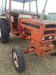 Tractor Renault 461