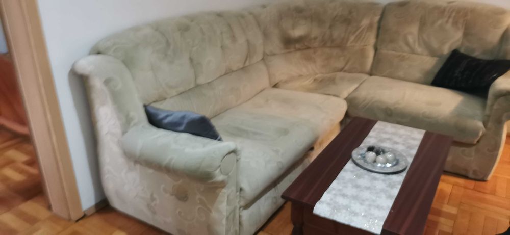 Ofer gratuit colțar sufragerie