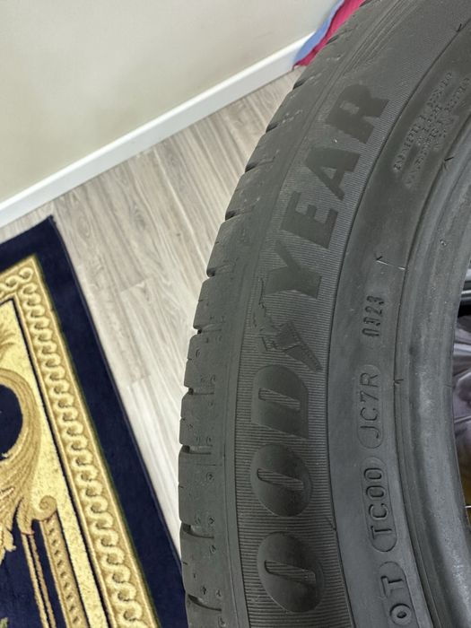 Продается автошина Good Year 225/55/17 в отличном состоянии .