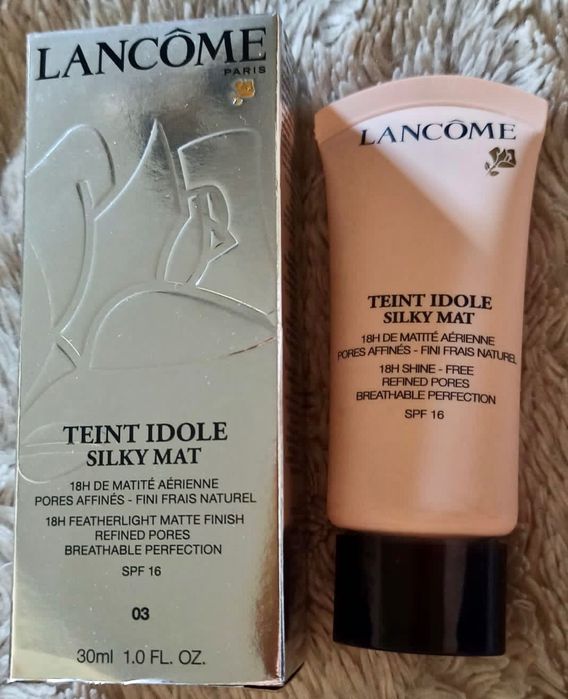 Матирующий тональный крем Lancome Teint Idole Silky Mat