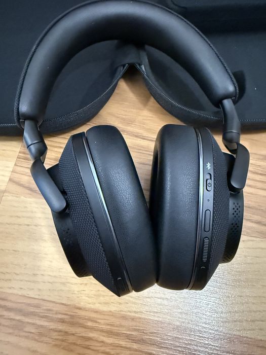 Bowers and Wilkins Px7 S2e
