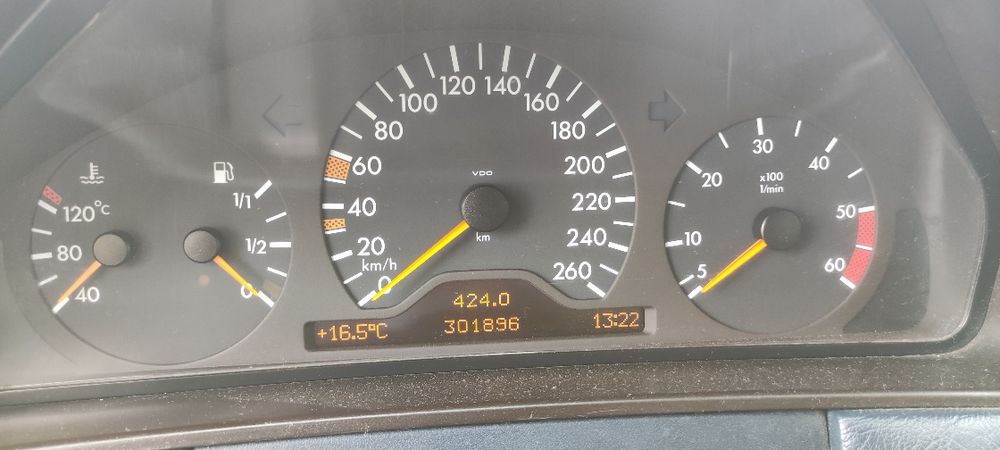 Mercedes e w210 2.5td