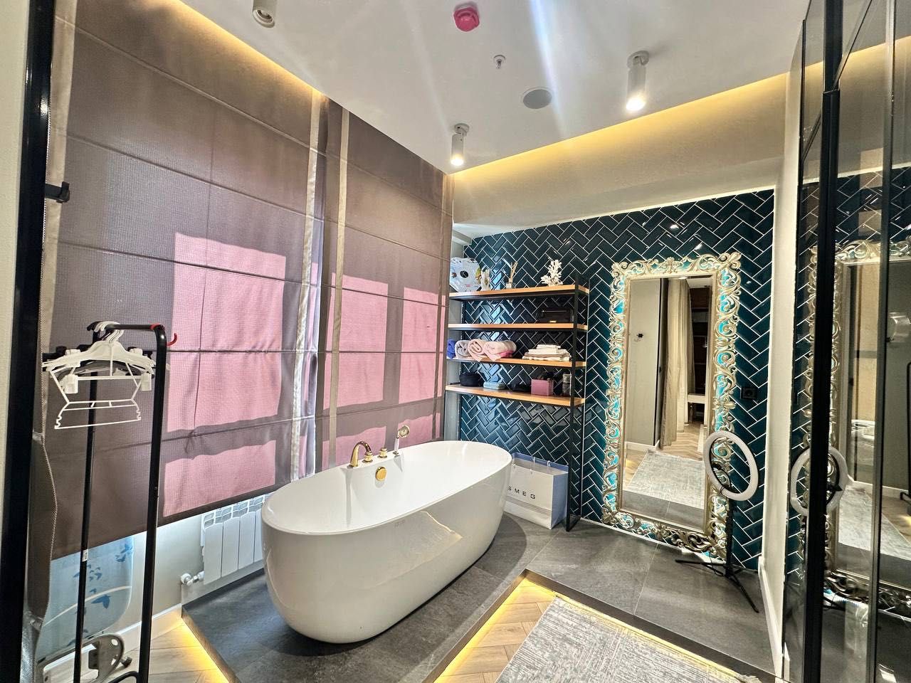 Akay City Продается 2 комнатная квартира ремонт Дархан К.Ниязова