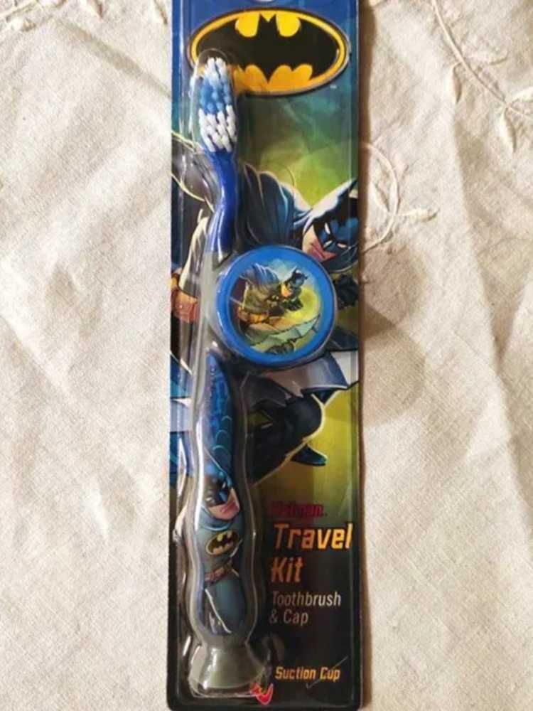 Продавам екшън фигурки Marvel DC