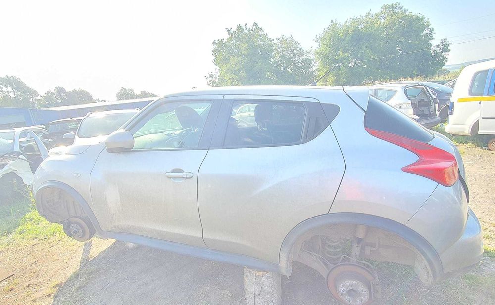 Dezmembrez Nissan Juke Acenta Premium 1.5DCI 2013