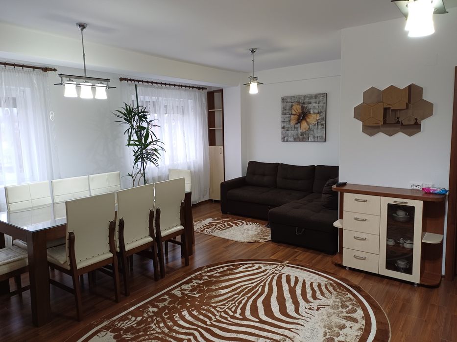 Inchiriez apartament