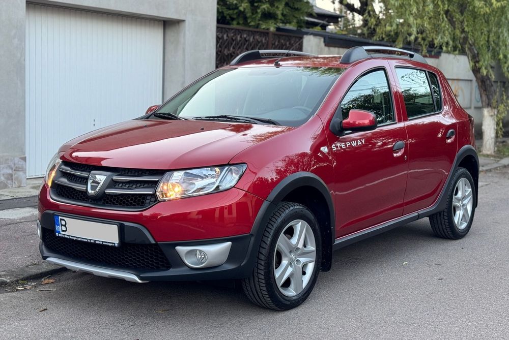 Dacia Sandero Stepway 2013 - 0.9 TURBO 90 CP - 99.000 KM - Revizii efectuate la zi.