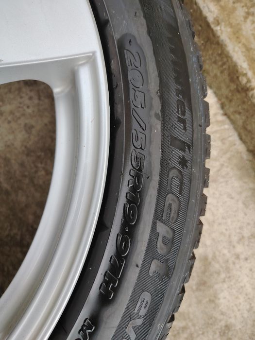 Jante DERZENT R19+cauciucuri de iarnă