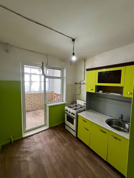 Бухоро шахарда 2 хоналик квартира сотилади