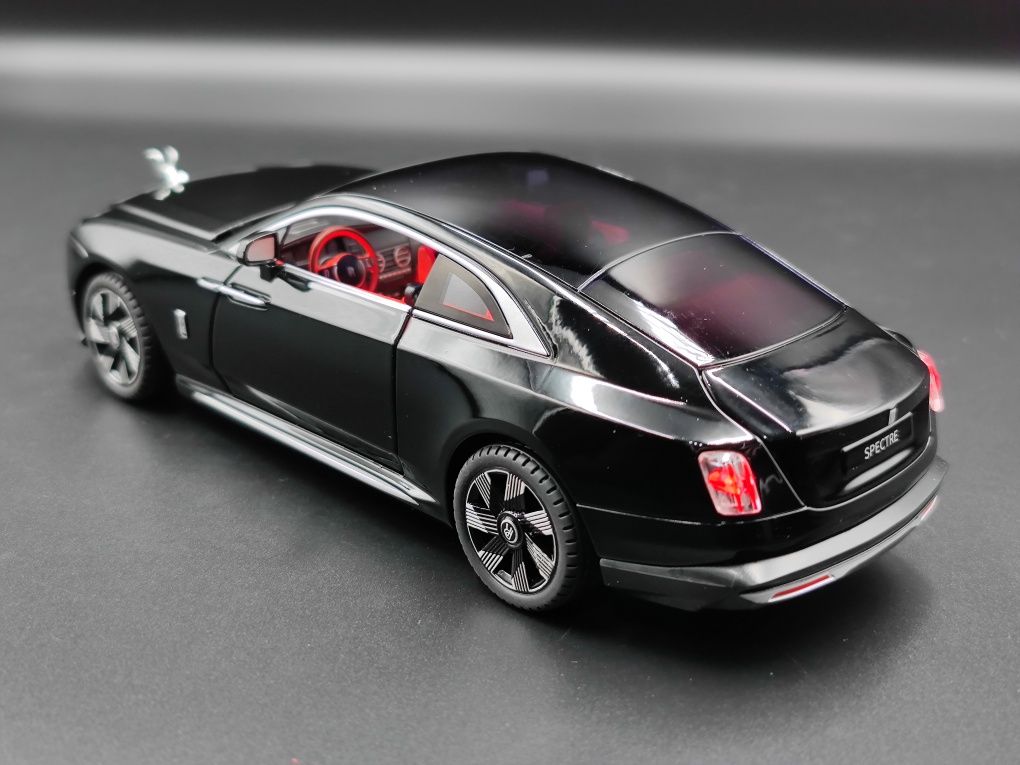 Rolls Royce Spectre 1:24 металлическая масштабная Модель - Доставка