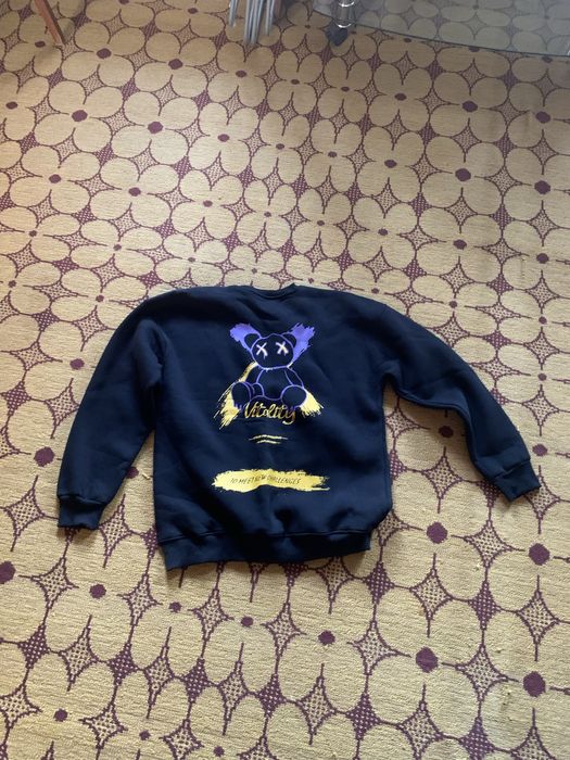 Толстовки по 4000 тг