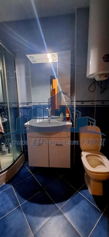 Продава се Тристаен апартамент в Шумен, Център - 98 кв.м за 1458 €/кв.м - Снимка #5