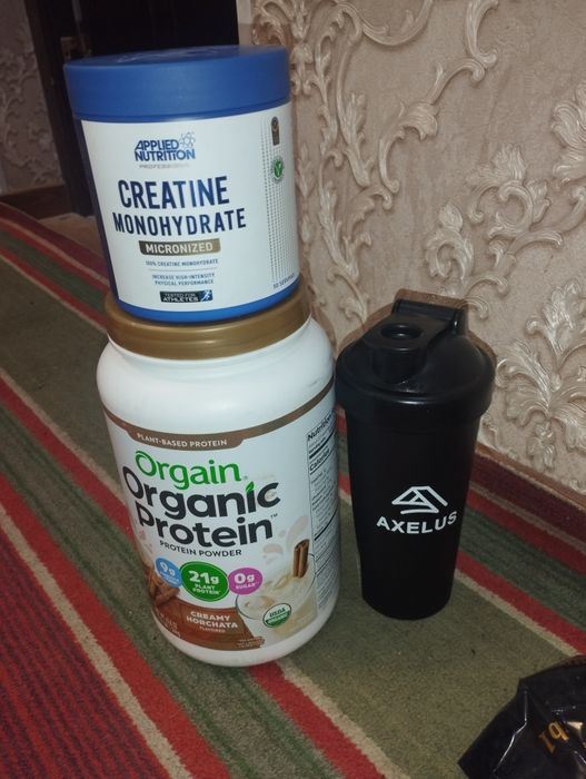 Продам Спортивное питание (Протеин Orgain + Креатин Applied Nutrition