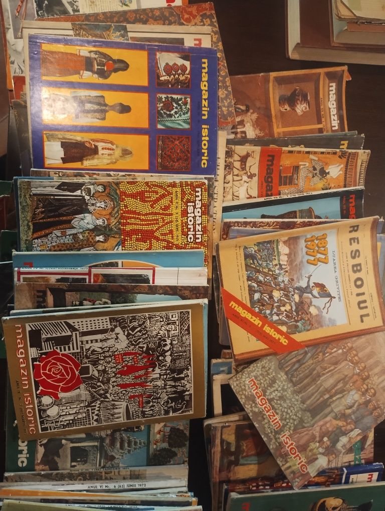 Vând reviste vechi magazin istoric