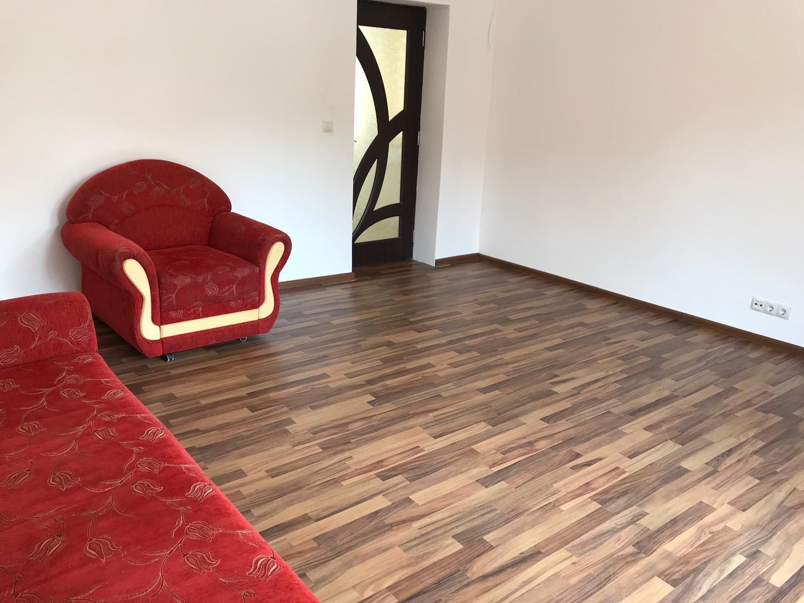 Casă de închiriat
