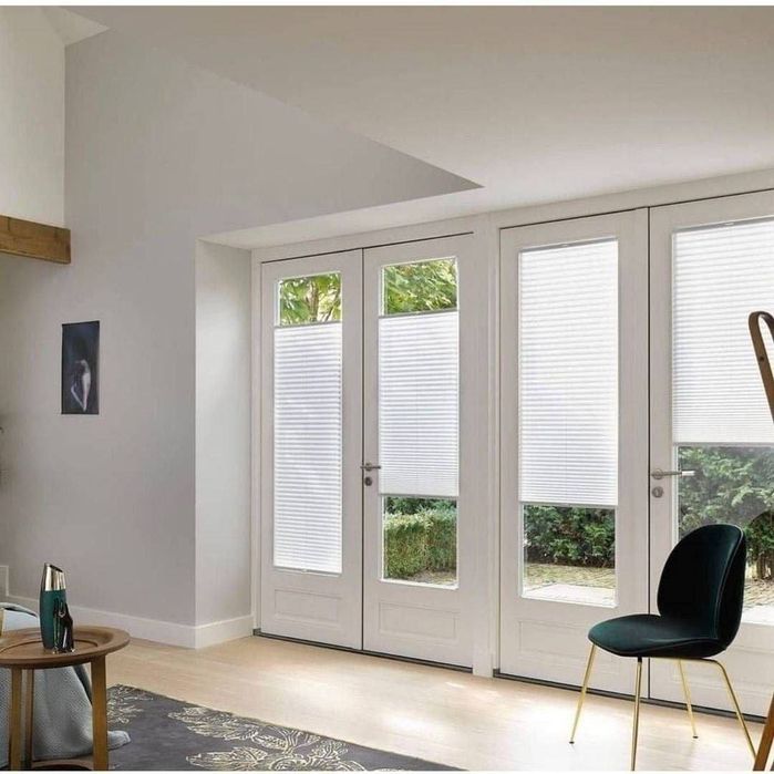 Jalyuzichi qizdan jalyuzi