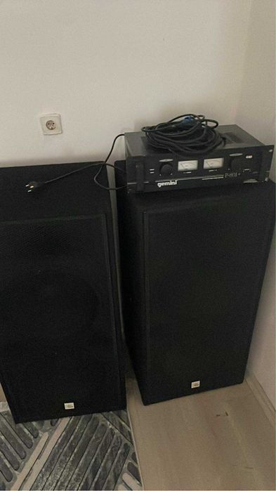 Vând/schimb boxe the box