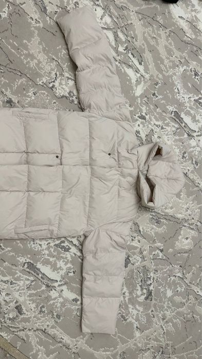 Куртка женский новый бежевый