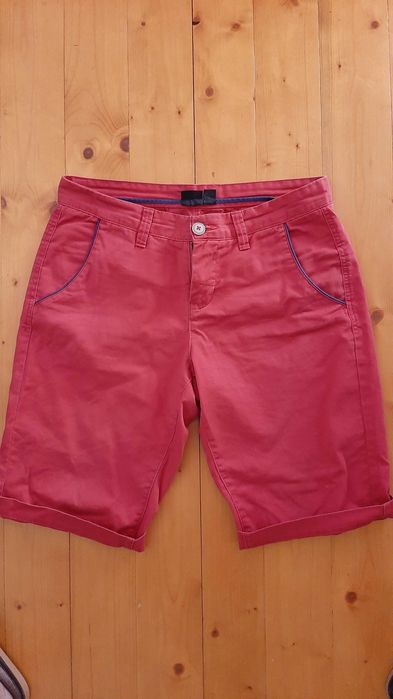 Vand pantaloni scurti de blug, in, etc!