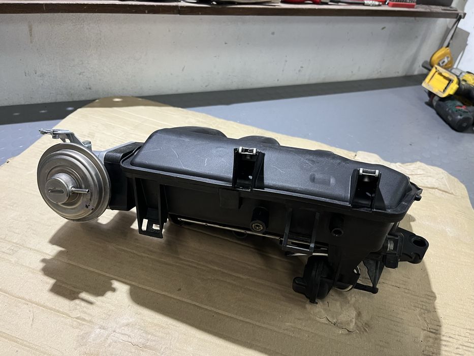 Всмукателен колектор за BMW E46 320D (150 коня)