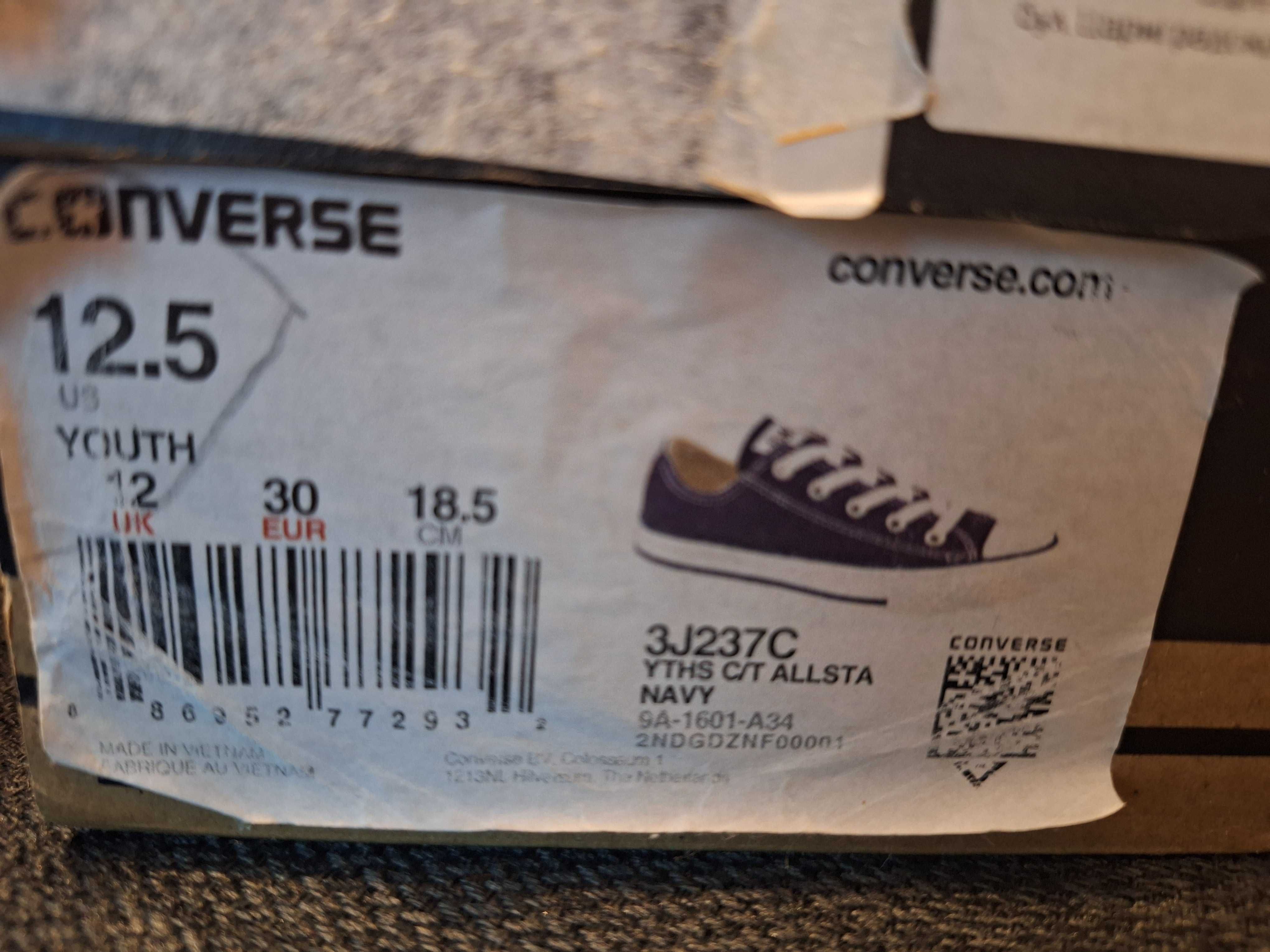 Детски кецове Converse 30 номер/18,5 см. като нови