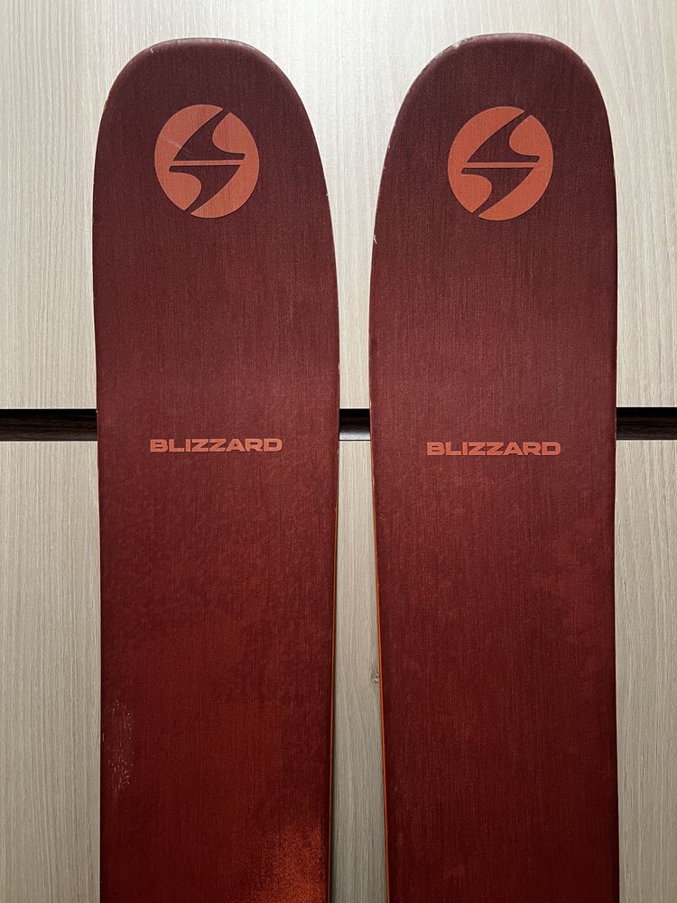 Schiuri Freeride Blizzard Cochise 106 + legături Look Pivot 15