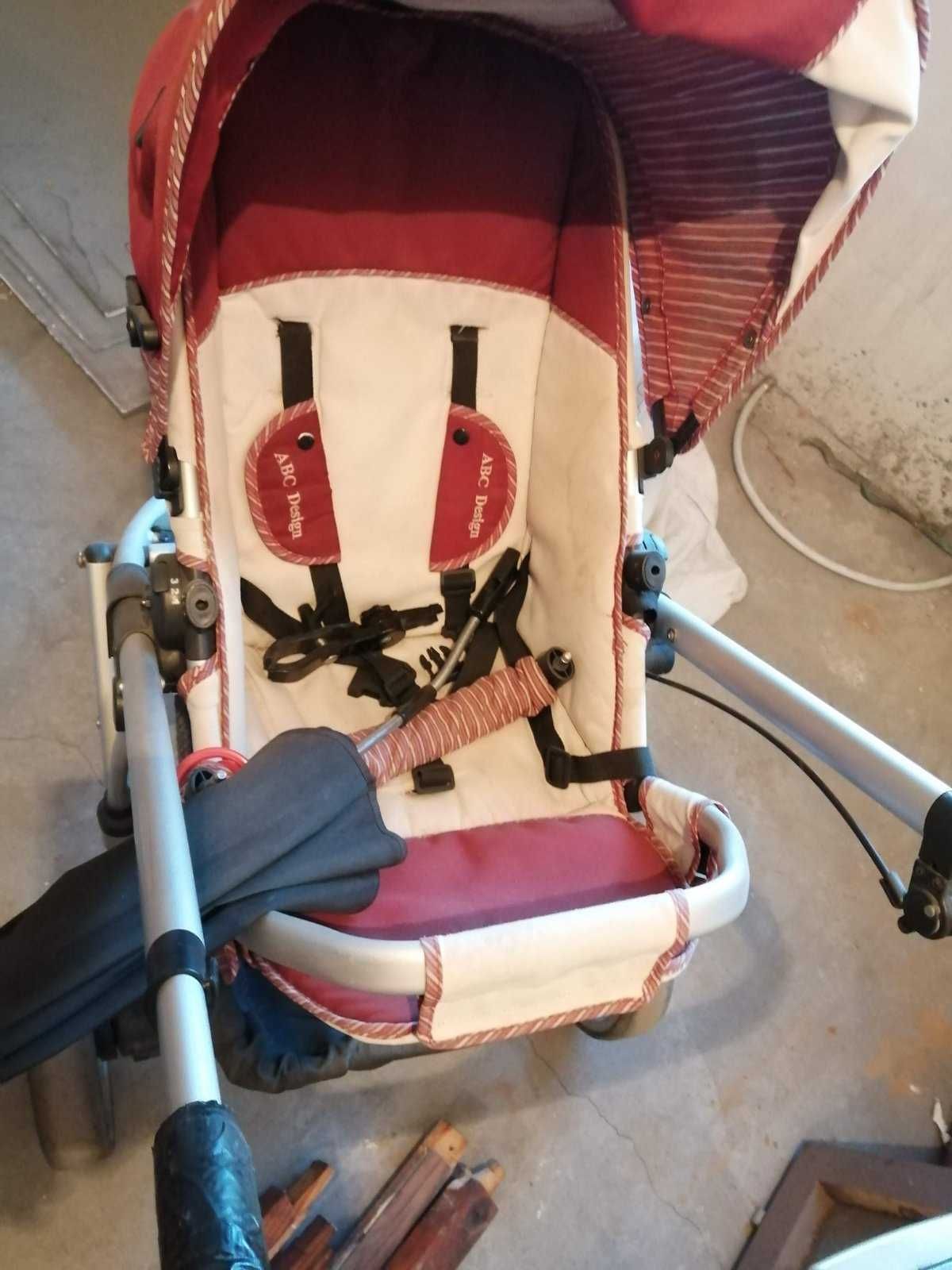Продавам детска количка Maxi cosi