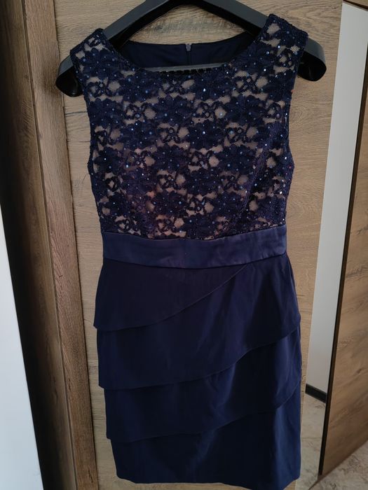 Празнична рокля с пайети