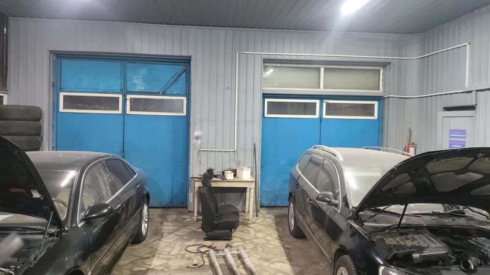 Сдам в аренду 2 бокса