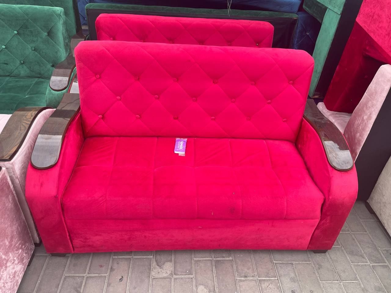 Mebel B/U sotiladi