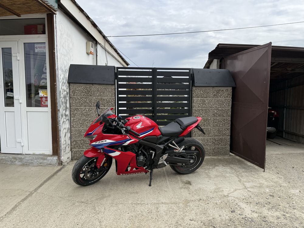 Honda CBR 650 R E-Clutch 2024