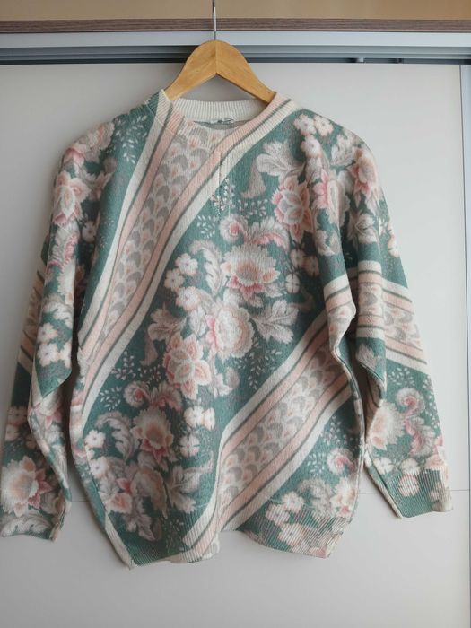 Продавам дамски блузи